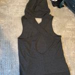 Onzie  Sleeveless Hooded Top Photo 1