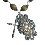 Vintage Cross Pendant Necklace Ribbed Beads Silver Tone Cross Filagree Pendant Photo 1