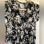 Motherhood 🌞 White, Black & Tan Geometric Print Short Sleeve Maternity Dress #O Photo 4