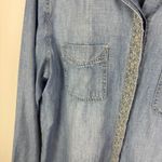 Chico's  Chambray Denim Embroidered Button Down‎ Shirt Size 2 Large Blue Western Photo 1
