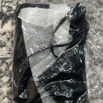 Forever 21 SEAMLESS UNDERBUST CROP TANK TOP Photo 4