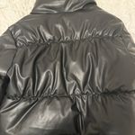 Black Puffer Jacket Size M petite Photo 1