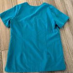 FIGS  scrub top Photo 2