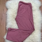 New York Laundry N.Y.L Mauve Cut Out Capri Workouts Leggings L Photo 2