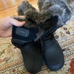 Khombu Like New: black  winter boots Photo 1