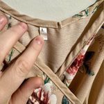 Flowy Romper Dress. Size: Large Tan Floral (192) Photo 3