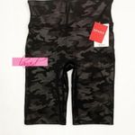 Spanx Faux Leather Shorts Black Camo Shiny High-Rise Moto Edgy Bike Bermuda Long Photo 5