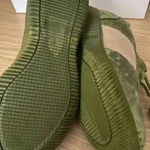 Bamboo 🆕 Green & Gold Forward Velvet Sneaker 6🆕 Photo 2