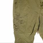 Torrid  Womens Green Plus Size 16 Floral Embroidered Crops Jeans Photo 2