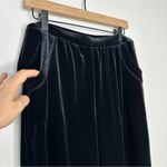 Chico's Black Velvet Pants Elastic Waist Wide Leg Traveler Pull On Sz 1 (8M) USA Photo 2