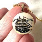 Sailing ships small circle pendant necklace Photo 2
