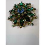 Vintage Emerald Green Aurora Borealis Rhinestone Flower‎ Brooch Pin Photo 1