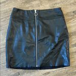 EXPRESS |Black Zippered Faux Leather Skirt sz 8 NWT Photo 0