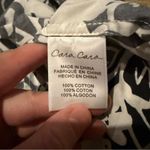 Cara Cara Hart Floral Print Black & White Half Sleeve A Photo 6