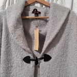 ALTARÉ Hooded Cape Poncho Shawl Wrap with Toggle Closure Light Grey NWT Lightwgt Gray Size M Photo 1