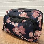 Victoria's Secret Victoria’s Secret Glam Makeup Bag Carryall Bond Street London Bag Photo 4