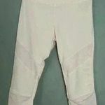 Series 8 Capri Fitness Performance Leggings (410) Pink Size M Photo 0