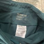 Mondetta NWOT Dark green  High Waist Biker Gym Shorts 8” Ribbed Pockets Green Photo 2