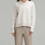 Lululemon NWT Alpaca Wool-Blend V-Neck Sweater Heathered Light Grey Photo 1