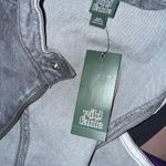 Wild Fable NWT  women’s zip up denim moto vest gray wash sz XXS ✨ Photo 3