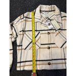 Stoosh NWT  Women Medium Boxy Cropped Plaid Shacket Beige Wool Blend 20"x20" Cozy Photo 7