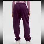 Lululemon NWT Scuba Mid-Rise Oversized Jogger, Dramatic Magenta, Size XXXS Photo 2