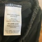 Terra & Sky FINAL MARKDOWN  Black capris 2x Photo 2