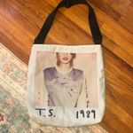 Taylor Swift  1989 Album Cover Tote Bag with Adjustable Strap Photo 1