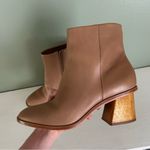 Bernardo  Womens Nantucket Tan Ankle Boots Size 7 Photo 1