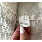 Solitaire Anthropologie  Floral Green and White Puff Sleeve Crochet Top L Photo 4