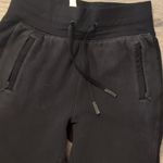 Lululemon black get going jogger size 2 Photo 1