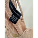 American Eagle  AEO Top Women SMALL NWT Pink Lace V-Neck Tie Back Sleeveless Photo 3