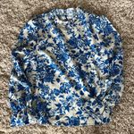 NWOT Floral Blue and White Women's Top Size M Photo 2