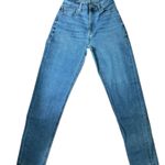 American Eagle  Outfitters mid - low rise medium wash blue denim Mom Jeans Photo 0