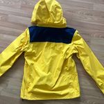 Vineyard Vines pull over rain jacket Photo 1