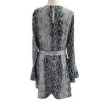 Boohooo Gray & Black Animal Print Bell Sleeve Dress Size 16 NWT | 44-35 Photo 2