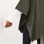 Lululemon Dream Weaver Wrap Camo Green One Size Photo 3