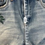 BLANK NYC  The Barrow embroidered denim shorts Sz 27‎ Photo 4