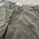 Cloth & Stone Cropped Green Linen Pants Photo 2