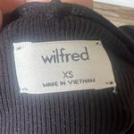 Wilfred Black Ruffled V Photo 6