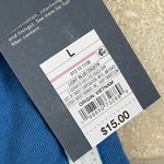 Universal Threads NWT Women's Mid-Rise Graphic Fleece Shorts - Universal Thread Blue Size XL Photo 6