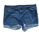 Old Navy  Plus Boyfriend Fit Mid-Rise Cuffed Hem Denim Shorts Medium Wash Size 24 Photo 1