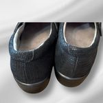 Alegria ‎ Black Flats With Velcro Closure Photo 3