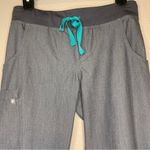 FIGS  Technical Gray Cargo Scrubs Elastic Ankle Size XS Photo 2