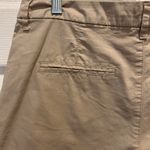 Old Navy Women's Khaki Cotton Stretch Zip Closure Casual Chino Shorts Size 8 Photo 3