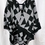 Calvin Klein NWT Cape Poncho Shawl Women's One Size Black Gray Colorblock Photo 0