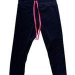 Forever 21   Athletic Sporty Black Leggings with Pink Accent Drawstring Sz M Photo 0