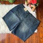 Cato Classic Jean Shorts Bermuda NWT Size 28W medium/dark wash Photo 2