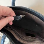 Brighton Vintage leather Shoulder Bag with pockets inside Photo 7