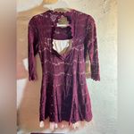 Lace Party Dress, by Francesca’s, wine&nude
Tulle hem ruffle cut out back detail Red Size M Photo 6
